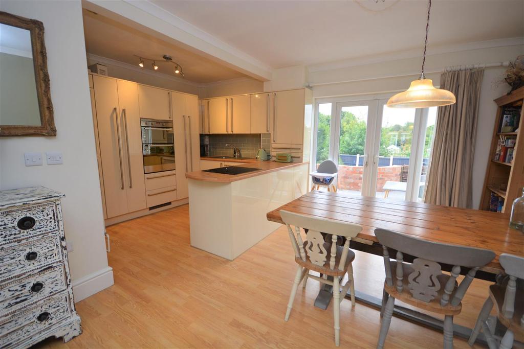 Open Plan Dining Kitchen