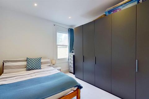 107 Twilley Street, London, SW18 4NW