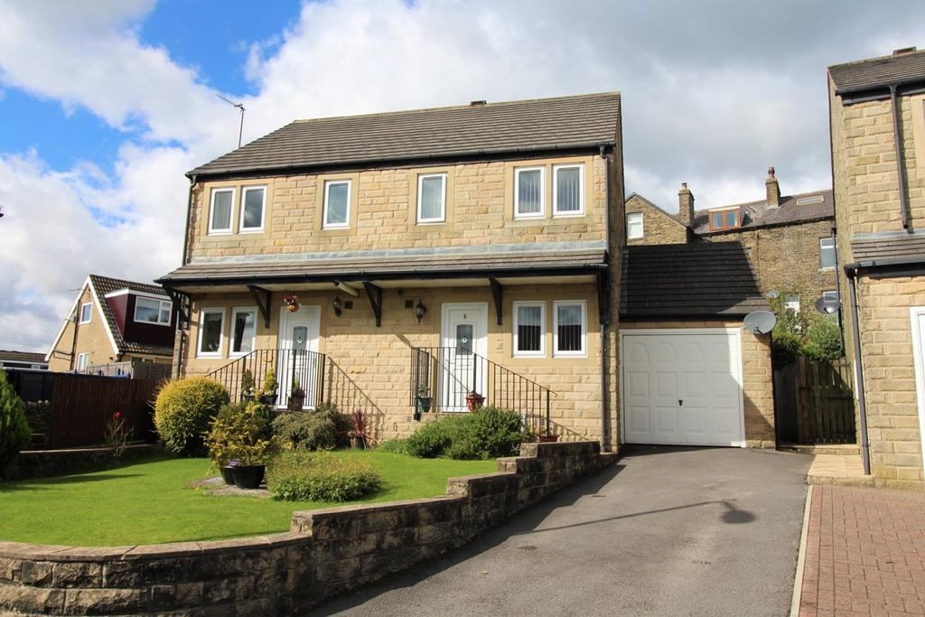 Privet Drive, Oakworth, Keighley, BD22 3 bed semi-detached house - £189,995