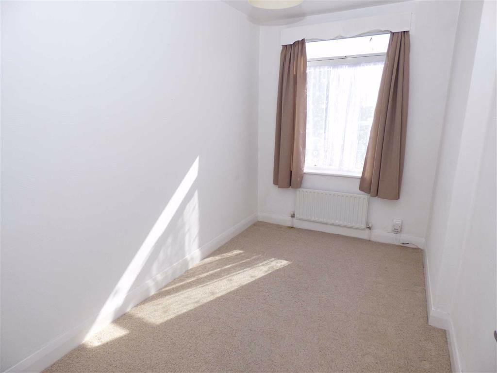 Brookland Terrace, North Shields 2 bed flat £450 pcm (£104 pw)