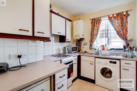 2 bedroom apartment for sale, Fairlop Road, Leytonstone, E11