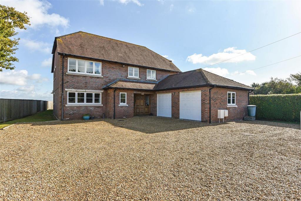 Chichester Road, Selsey 5 bed detached house £825,000