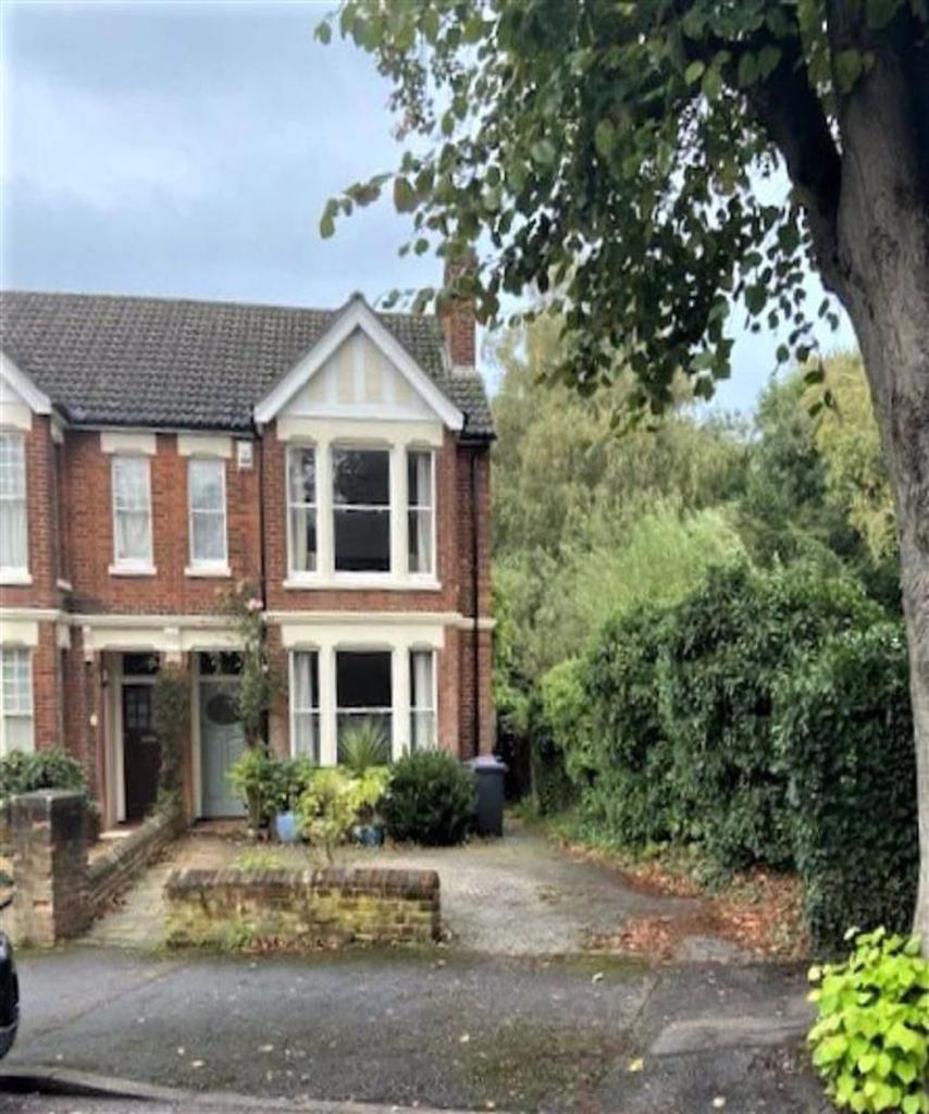 The Avenue, Hitchin, SG4 5 bed semi-detached house - £1,100,000