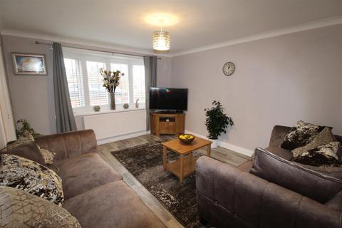 3 Fir Tree Crescent, Ince, Wigan, WN3 4UH