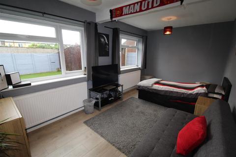 3 Fir Tree Crescent, Ince, Wigan, WN3 4UH