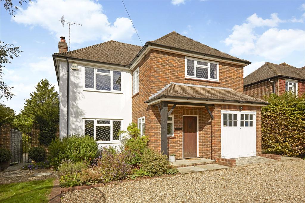 Twinoaks, Cobham, Surrey, KT11 4 bed detached house £1,295,000