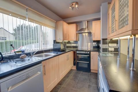 4 Douglas Road, Briercliffe, Burnley, BB10 2JQ