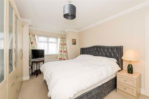 24 Windmill Avenue, Epsom, KT17 1LL