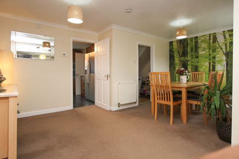 16 Chard Road, Clevedon, BS21 6LW