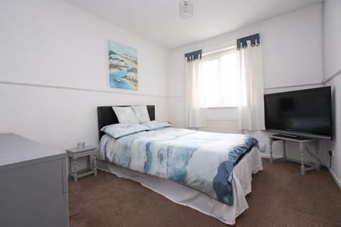 25 Bryant Gardens, Clevedon, BS21 5HE