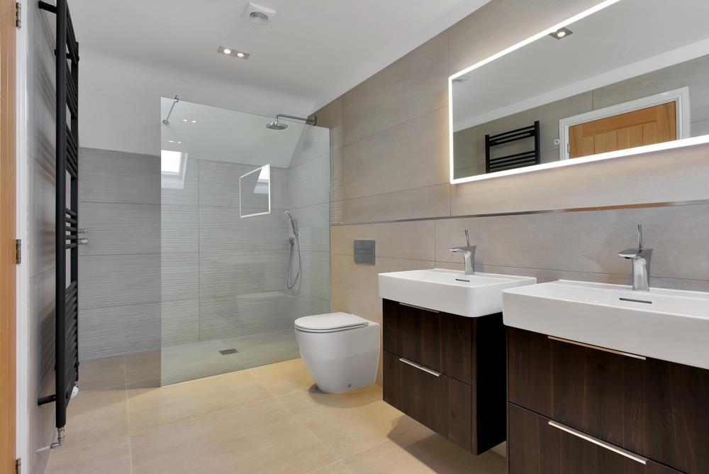 Ensuite bathroom