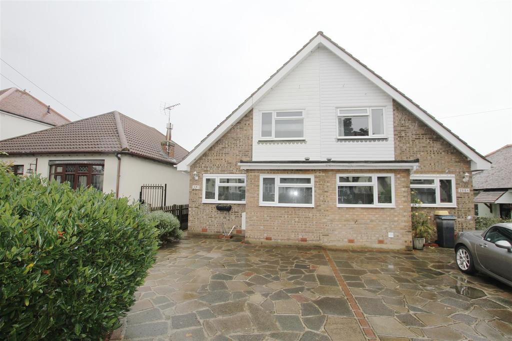 Station Road, LeighOnSea 2 bed semidetached house £375,000