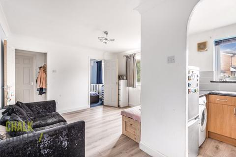 3 Latimer Drive, Hornchurch, RM12 6TN