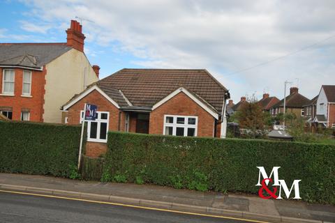 2 bedroom bungalow to rent, STANBRIDGE ROAD