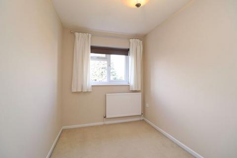 2 bedroom terraced house to rent, Redwind Way, Gloucester