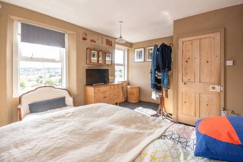 3 Mount Pleasant, Crewkerne, TA18 7AH