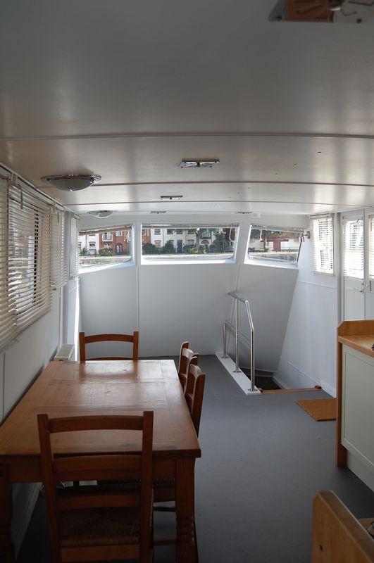 Dining area 2