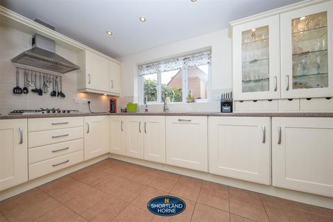 8 Guinea Crescent, Westwood Heath, Coventry, CV4 8HW