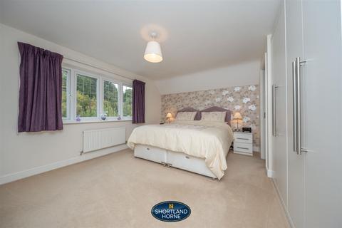 8 Guinea Crescent, Westwood Heath, Coventry, CV4 8HW