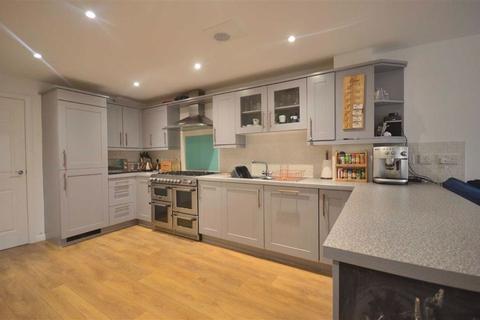 50 Cardinal Drive, Tuffley, Gloucester, GL4 0TX