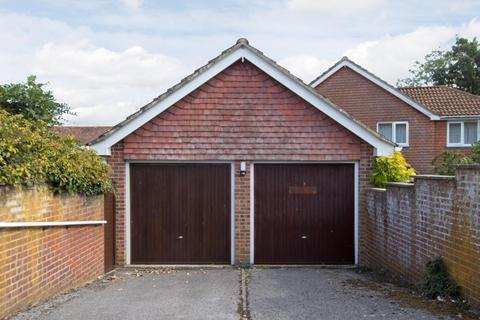 3 Forge Close, Eythorne, Dover, CT15 4DW