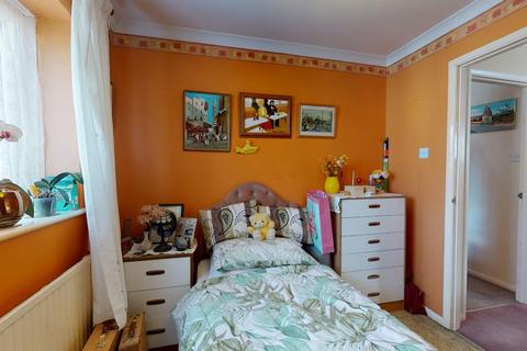 3 Forge Close, Eythorne, Dover, CT15 4DW