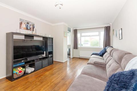 82 Brook Way, Lancing, BN15 8DH
