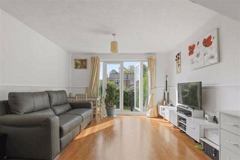 2 Parkside Close, London, SE20 7HQ