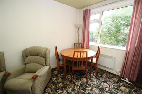 28 Fagley Drive, Bradford, BD2 3LE