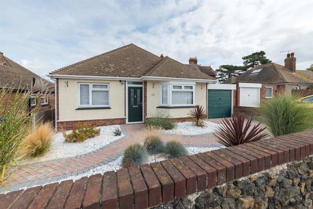 Essex Gardens, Birchington 3 bed detached bungalow for sale £375,000