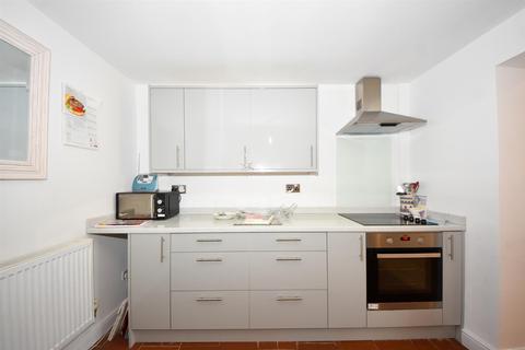 2 Cooke Close, Warwick, CV34 5YG