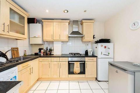 Flat 3, 69 Johnson Street, London, E1 0AQ