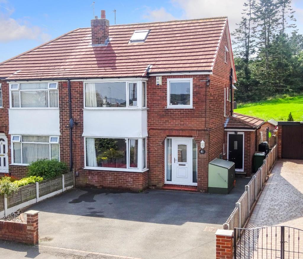 41 Lee Lane East, Horsforth 4 bed semidetached house £495,000