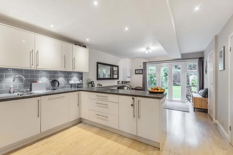 101b Thetford Road, New Malden, KT3 5DS