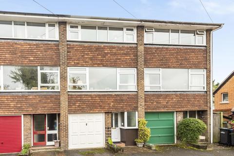 101b Thetford Road, New Malden, KT3 5DS