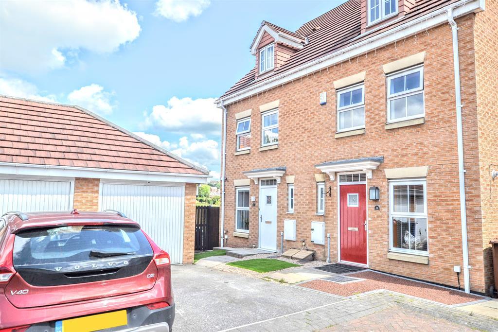 Town Lands Close, Wombwell, Barnsley, S73 0BQ 3 bed semidetached house