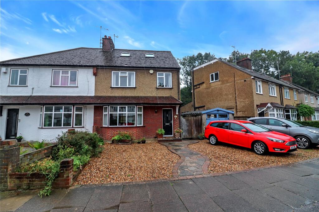 Gade Avenue, Watford, Herts, WD18 4 bed semidetached house £680,000