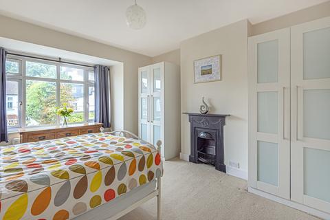33 Highclere Road, New Malden, KT3 3HJ