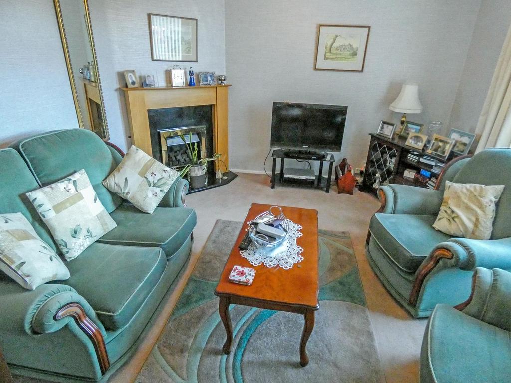 Lizard Lane, Whitburn, Sunderland... 3 bed semidetached house £129,950