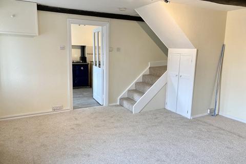 3 Ashfield Row, Llangadog, SA19 9NB