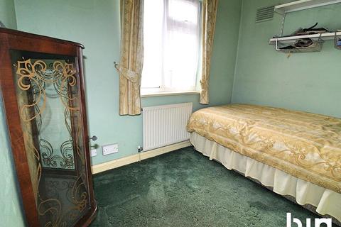 82 Chipperfield Road, Birmingham, B36 8BP