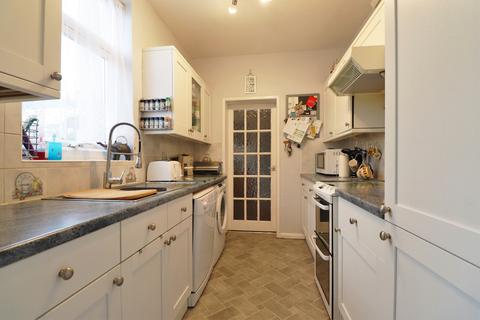 97 Canon Road, Bromley, BR1 2SL