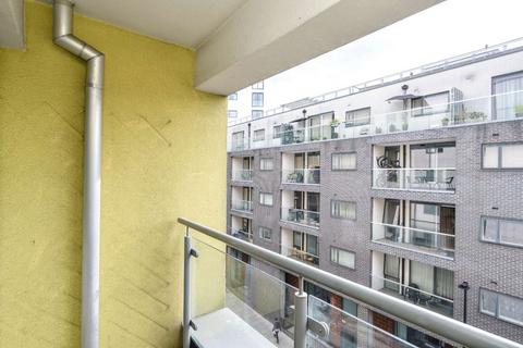 undefined, Diprose Court, Limehouse Cut, London