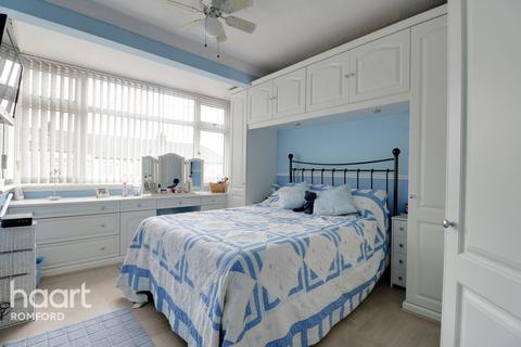 356 Crow Lane, Romford, RM7 0HJ