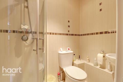 356 Crow Lane, Romford, RM7 0HJ