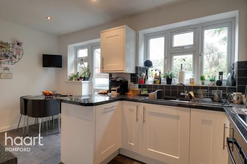 356 Crow Lane, Romford, RM7 0HJ