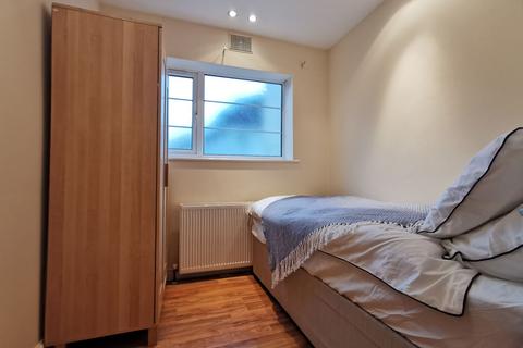 2 bedroom apartment to rent, Wembley Hill Road, Wembley, HA9 8DT