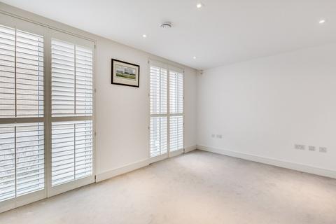 20 Rainsborough Square, London, SW6 1DQ
