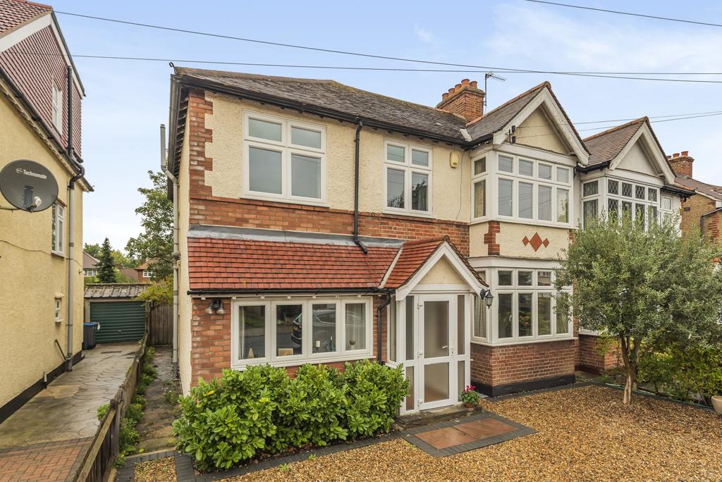 Franks Avenue, New Malden, KT3 5 bed semidetached house £765,000