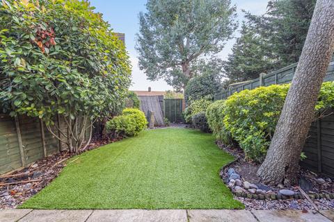 68 Hither Farm Road, London, SE3 9QT